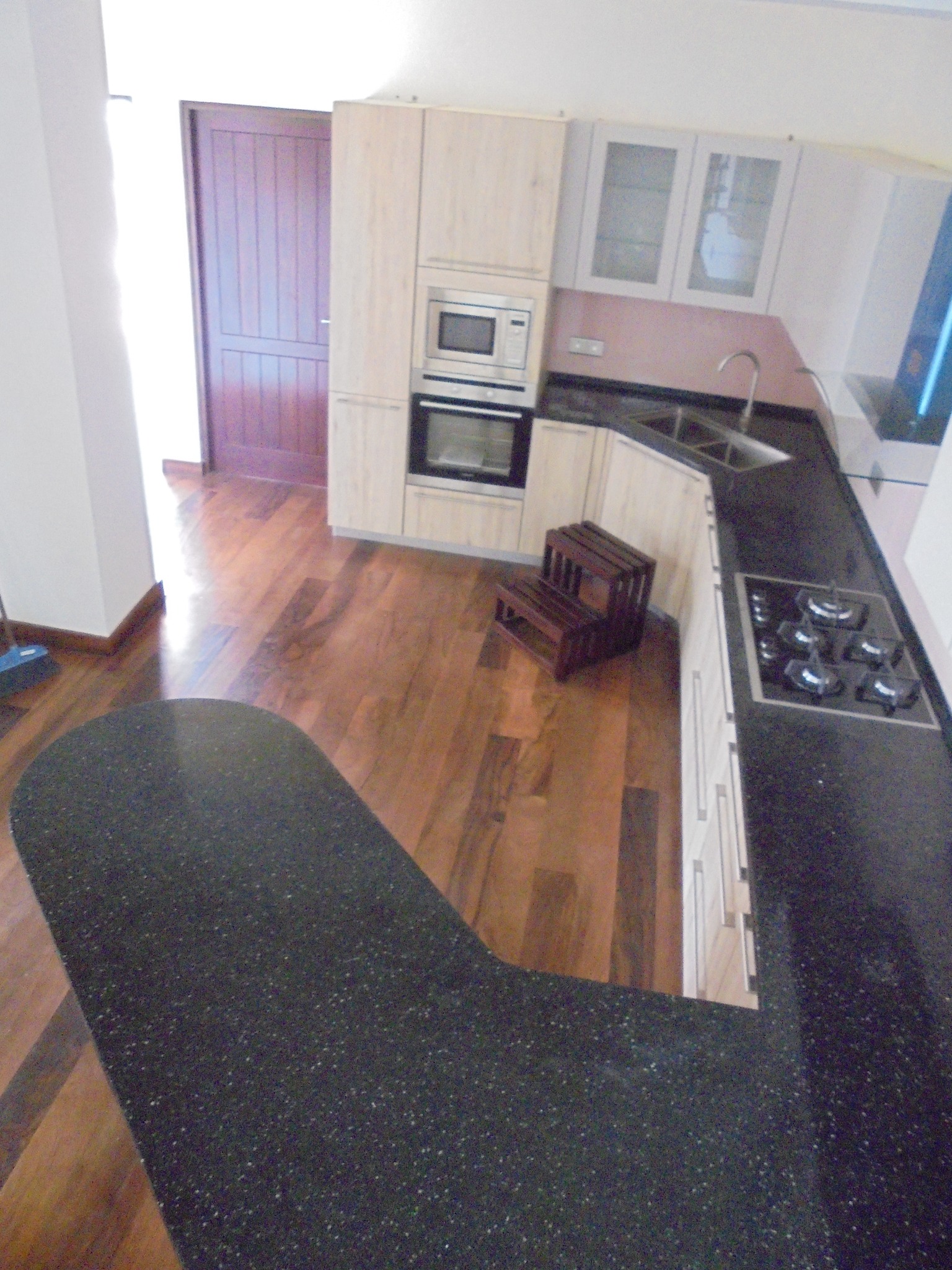 Exquisite Kitchen Cabinets